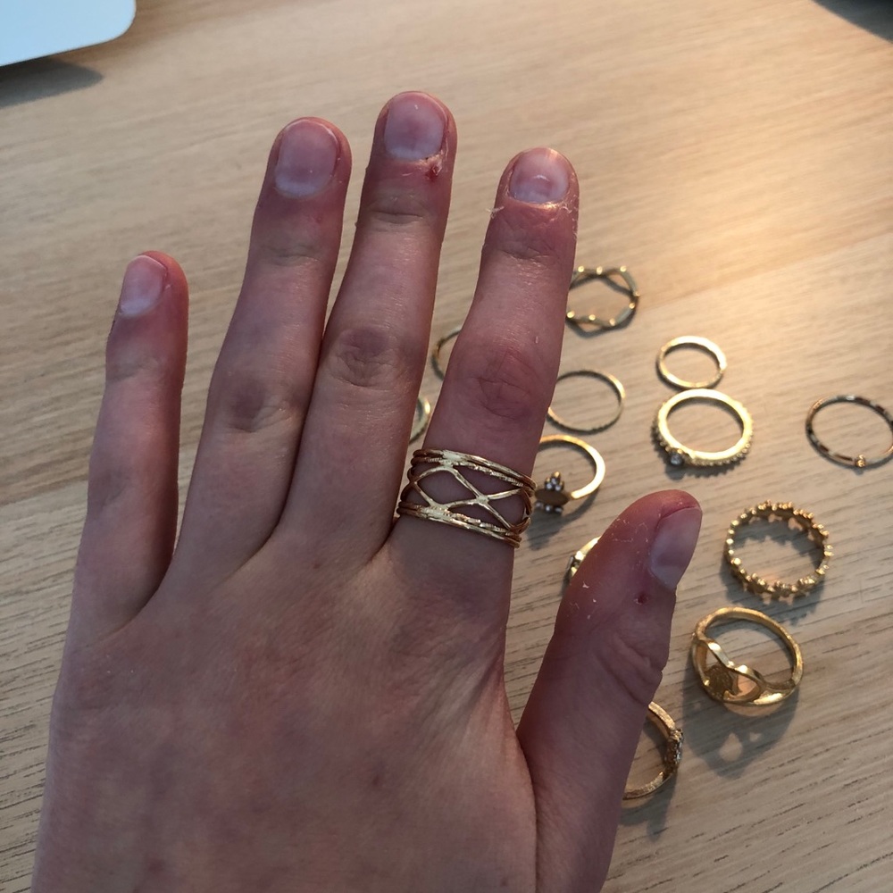 14 Rings - Picture 6 of 10